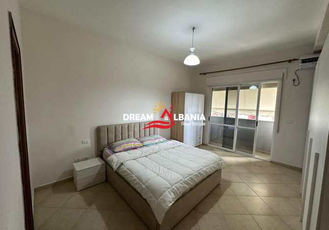 Shtepi me qera Apartament ne Tirane, 3+1, Mobilimi E mobiluar, Pagesa 700  Euro.