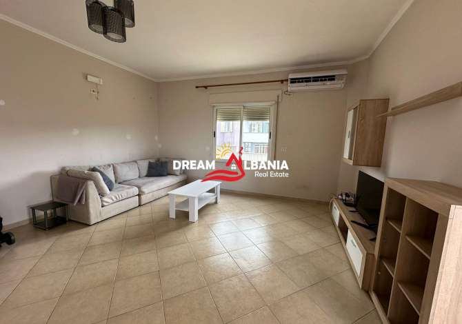 Shtepi me qera Apartament ne Tirane, 3+1, Mobilimi E mobiluar, Pagesa 700  Euro.