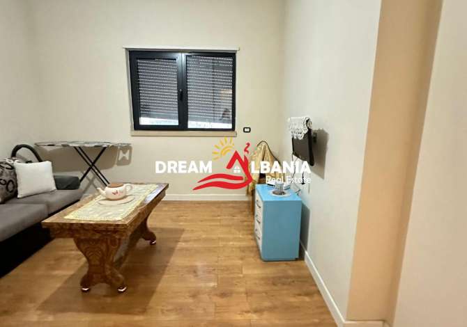 Shtepi ne shitje Apartament ne Tirane, 3+1, Mobilimi E mobiluar, Pagesa 145,000  Euro.