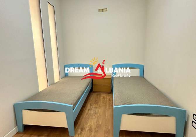 Shtepi ne shitje Apartament ne Tirane, 3+1, Mobilimi E mobiluar, Pagesa 145,000  Euro.