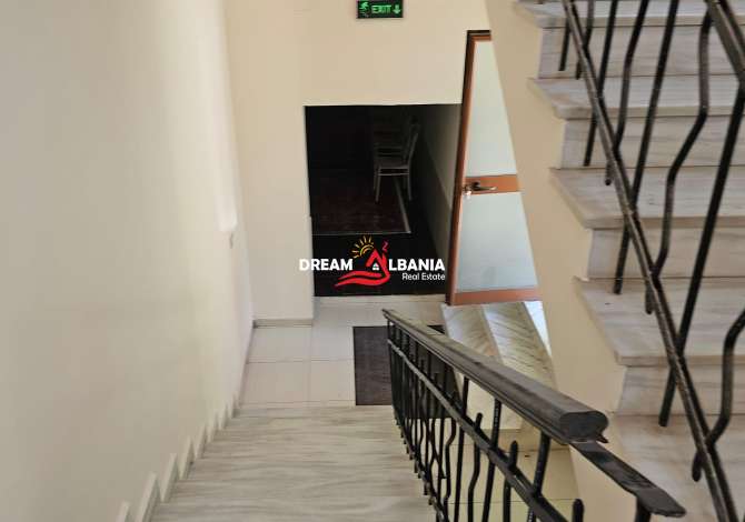 Magazine me qera ne Kombinat, Rruga Llazi Miho (ID 4281227)