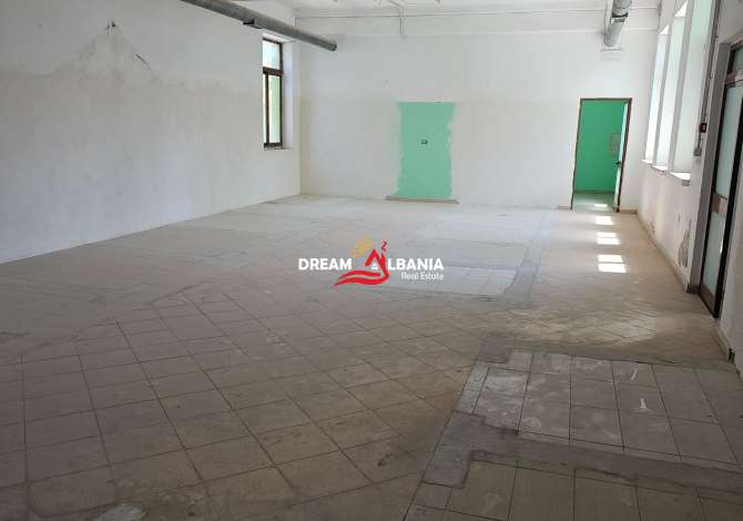 Ambient biznesi me qera 4+1 ne Tirane - 1,400 Euro