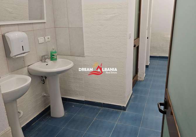 Magazine me qera ne Kombinat, Rruga Llazi Miho (ID 4281227)