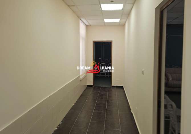 Magazine me qera ne Kombinat, Rruga Llazi Miho (ID 4281227)