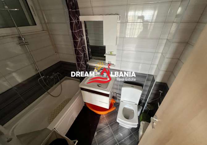 Shtepi ne shitje Apartament ne Tirane, 2+1, Mobilimi E mobiluar, Pagesa 146,400  Euro.