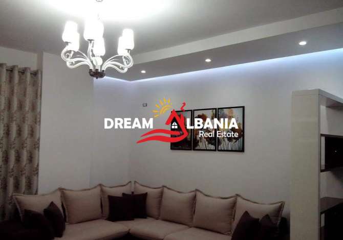 Shtepi ne shitje  ne Tirane, 2+1, Mobilimi E mobiluar, Pagesa 90,000  Euro.