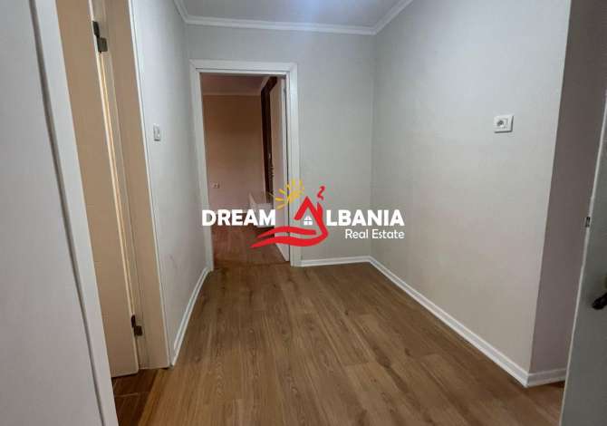 Shtepi ne shitje Apartament ne Tirane, 1+1, Mobilimi Bosh, pa mobiluar, Pagesa 87,000  Euro.