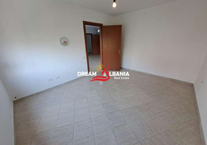 Zyre me qera ne rrugen Myslym Shyri, ne afersi te Karburant Kastrati ne Tirane (ID 42611093)