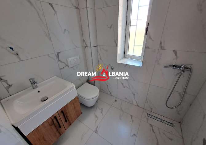 Shtepi ne shitje Apartament ne Tirane, 1+1, Mobilimi Bosh, pa mobiluar, Pagesa 110,000  Euro.