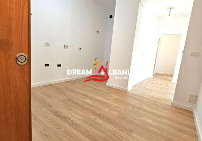 Shtepi ne shitje Apartament ne Tirane, 1+1, Mobilimi Bosh, pa mobiluar, Pagesa 136,000  Euro.