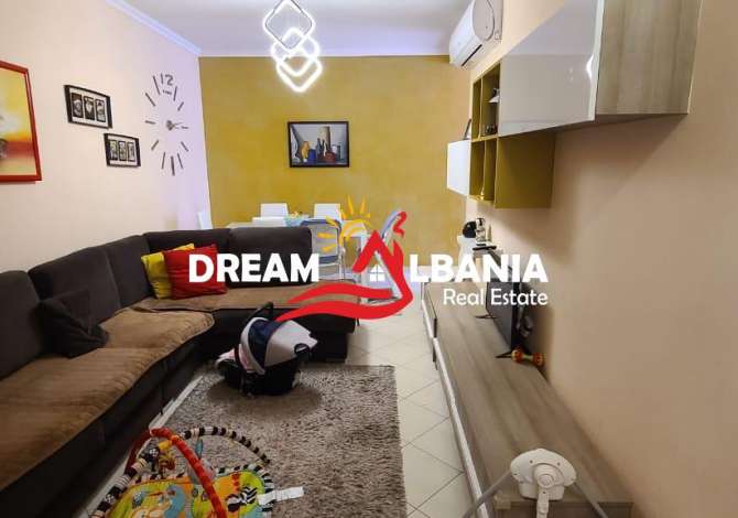 Shtepi ne shitje Apartament ne Tirane, 2+1, Mobilimi E mobiluar, Pagesa 96,000  Euro.