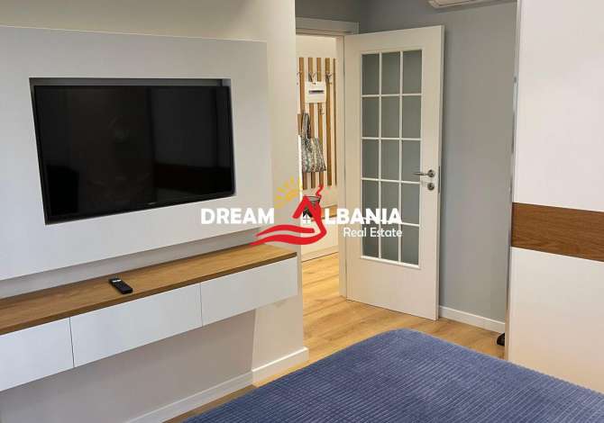 Shtepi ne shitje Apartament ne Durres, 2+1, Mobilimi E mobiluar, Pagesa 320,000  Euro.