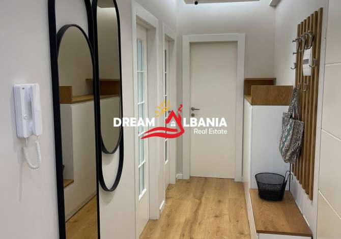 Shtepi ne shitje Apartament ne Durres, 2+1, Mobilimi E mobiluar, Pagesa 320,000  Euro.