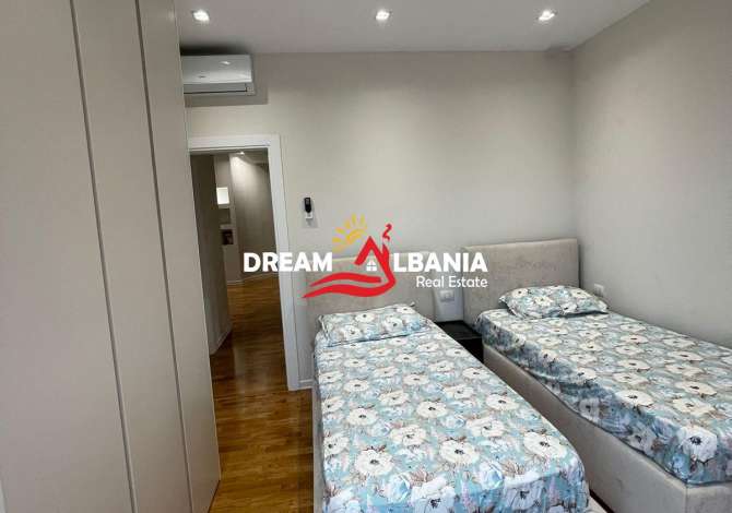 Shtepi ne shitje Apartament ne Tirane, 2+1, Mobilimi E mobiluar, Pagesa 160,000  Euro.