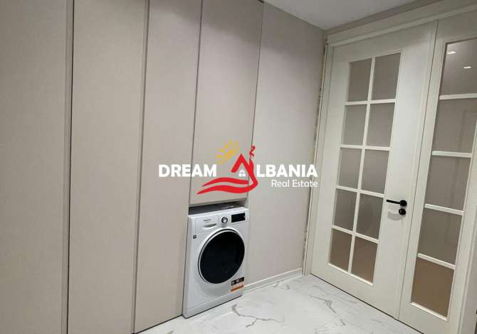 Shtepi ne shitje Apartament ne Tirane, 2+1, Mobilimi E mobiluar, Pagesa 160,000  Euro.