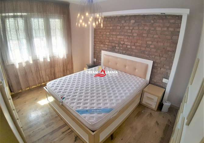 Shtepi ne shitje  ne Tirane, 1+1, Mobilimi E mobiluar, Pagesa 54,000  Euro.