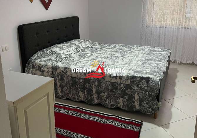 Shtepi ne shitje Apartament ne Tirane, 1+1, Mobilimi E mobiluar, Pagesa 96,000  Euro.