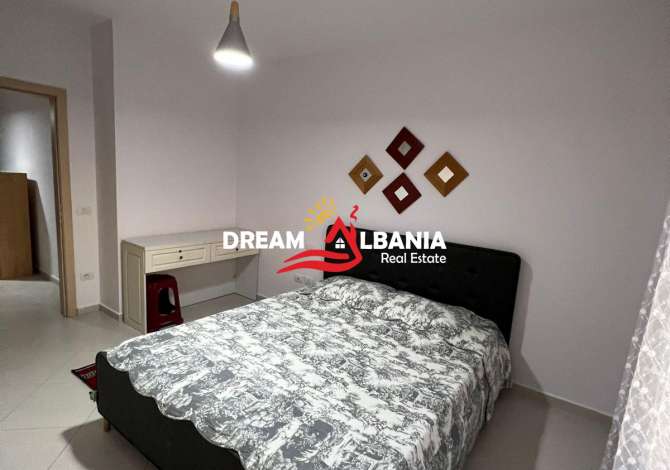 Shtepi ne shitje Apartament ne Tirane, 1+1, Mobilimi E mobiluar, Pagesa 96,000  Euro.