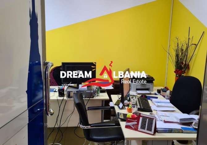 Business Property for Rent 3+1 in Tirana - 25,000 Leke