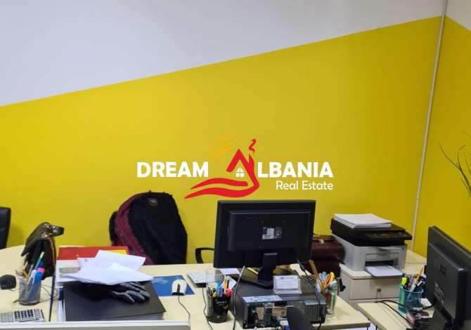 Ambient biznesi me qera 3+1 ne Tirane - 25,000 Leke