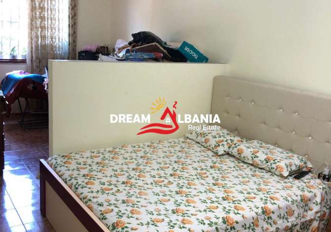 Shtepi ne shitje Apartament ne Tirane, 2+1, Mobilimi E mobiluar, Pagesa 95,000  Euro.