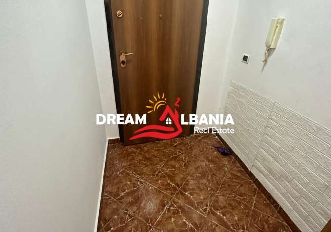 Shtepi ne shitje Apartament ne Tirane, Garsoniere, Mobilimi Bosh, pa mobiluar, Pagesa 85,000  Euro.