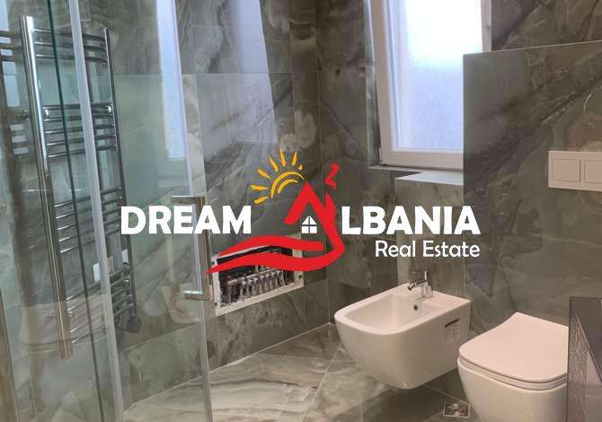 Ambient biznesi me qera 3+1 ne Tirane - 1,100 Euro