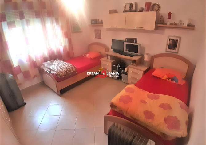 Shtepi ne shitje  ne Tirane, 2+1, Mobilimi E mobiluar, Pagesa 103,160  Euro.