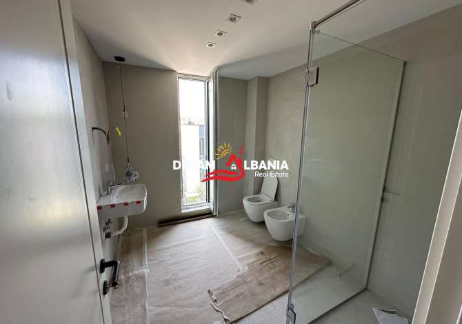 Shtepi me qera Vila Luksoze ne Tirane, 4+1, Mobilimi Bosh, pa mobiluar, Pagesa 3,500  Euro.