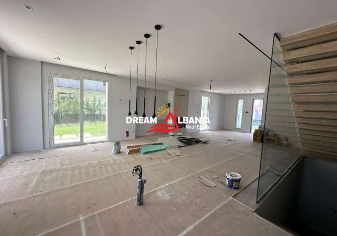 Shtepi me qera Vila Luksoze ne Tirane, 4+1, Mobilimi Bosh, pa mobiluar, Pagesa 3,500  Euro.