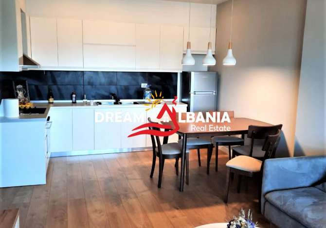 Shtepi me qera  ne Tirane, 2+1, Mobilimi E mobiluar, Pagesa 380  Euro.