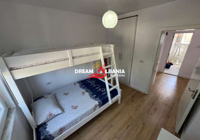 Shtepi ne shitje Apartament ne Tirane, 2+1, Mobilimi E mobiluar, Pagesa 159,000  Euro.