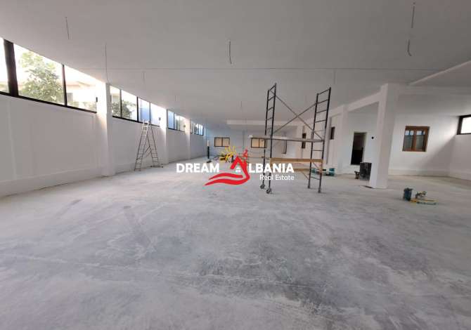 Ambient biznesi me qera 4+1 ne Tirane - 3,600 Euro