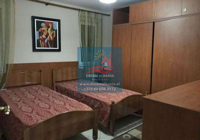 Shtepi me qera  ne Tirane, 2+1, Mobilimi E mobiluar, Pagesa 400  Euro.