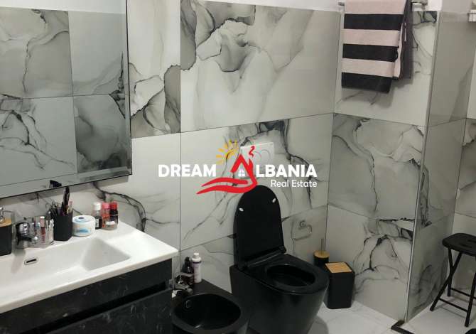 Shtepi ne shitje Apartament ne Tirane, 1+1, Mobilimi E mobiluar, Pagesa 97,000  Euro.