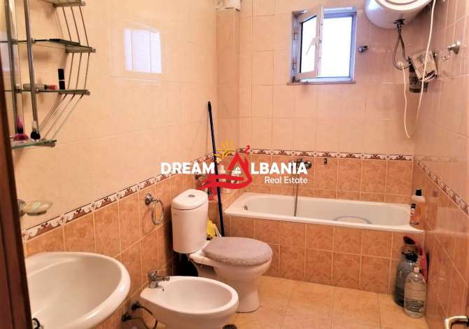 Shtepi ne shitje  ne Tirane, 2+1, Mobilimi E mobiluar, Pagesa 58,000  Euro.