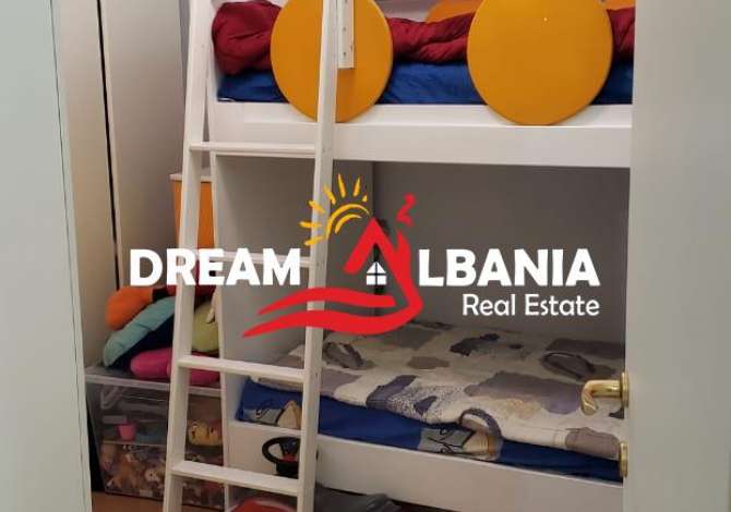 Shtepi ne shitje  ne Tirane, 2+1, Mobilimi E mobiluar, Pagesa 95,000  Euro.