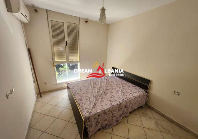 Shtepi ne shitje Apartament ne Tirane, 2+1, Mobilimi Bosh, pa mobiluar, Pagesa 175,900  Euro.