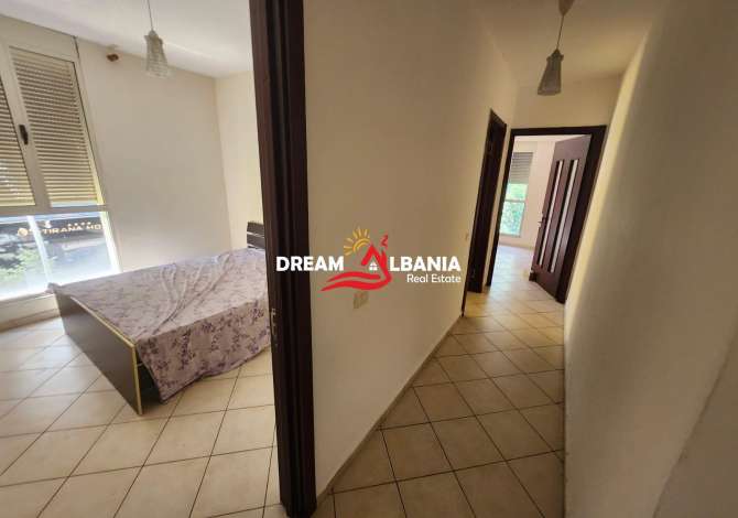 Shtepi ne shitje Apartament ne Tirane, 2+1, Mobilimi Bosh, pa mobiluar, Pagesa 175,900  Euro.