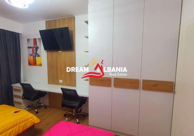 Shtepi ne shitje Apartament ne Tirane, 2+1, Mobilimi E mobiluar, Pagesa 145,000  Euro.