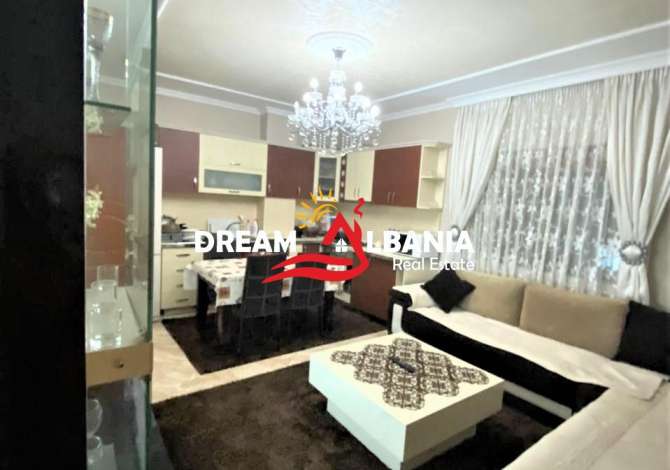 Shtepi ne shitje  ne Tirane, 2+1, Mobilimi Bosh, pa mobiluar, Pagesa 50,000  Euro.