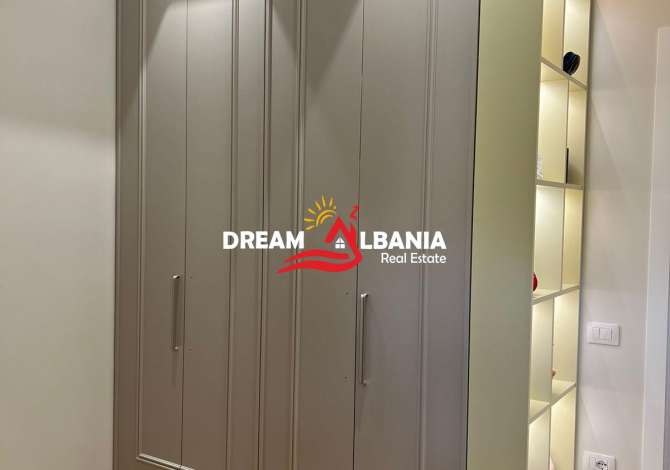 Shtepi me qera Apartament ne Tirane, 3+1, Mobilimi E mobiluar, Pagesa 950  Euro.