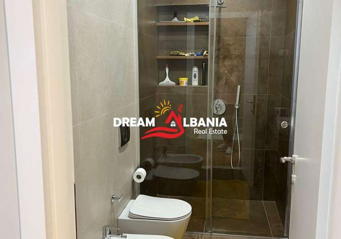 Shtepi me qera Apartament ne Tirane, 3+1, Mobilimi E mobiluar, Pagesa 950  Euro.