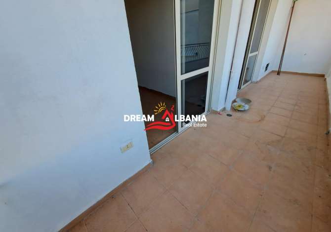 Shtepi ne shitje Apartament ne Tirane, 2+1, Mobilimi Bosh, pa mobiluar, Pagesa 175,000  Euro.