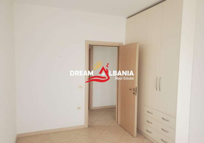 Shtepi ne shitje  ne Tirane, 2+1, Mobilimi Bosh, pa mobiluar, Pagesa 57,000  Euro.