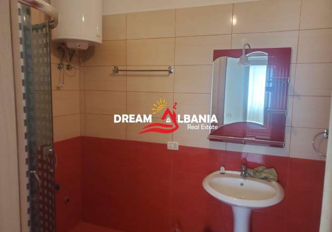 Shtepi ne shitje  ne Tirane, 2+1, Mobilimi Bosh, pa mobiluar, Pagesa 57,000  Euro.