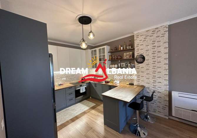 Shtepi ne shitje 2+1 ne Tirane - 165,000 Euro