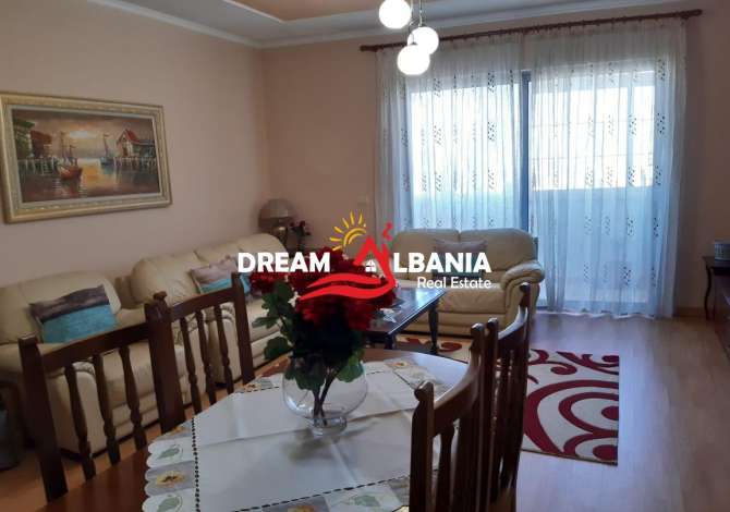 Shtepi me qera  ne Tirane, 2+1, Mobilimi E mobiluar, Pagesa 350  Euro.