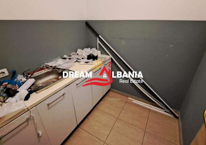 Ambjent biznesi ne shitje ne Rrugen Don Bosko, ne afersi te Vizion+, ne Tirane (ID 4131391)