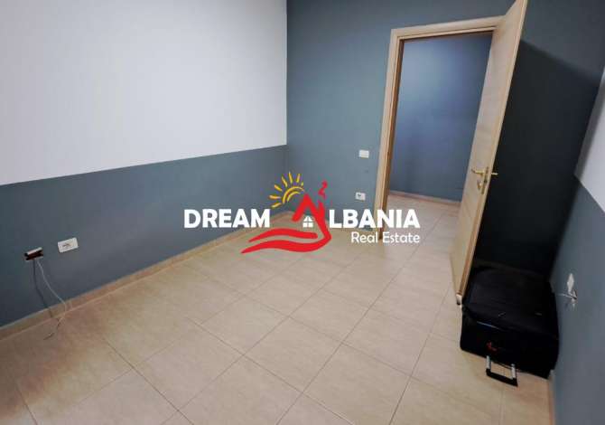 Ambjent biznesi ne shitje ne Rrugen Don Bosko, ne afersi te Vizion+, ne Tirane (ID 4131391)